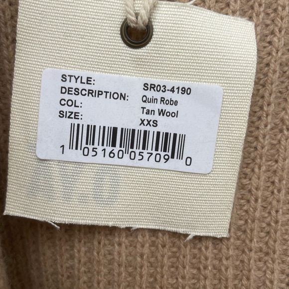Quinn Robe in Tan Wool
SER.O.YA - Picture 5 of 13
